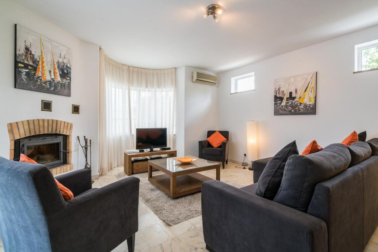 Casa Laranja Three Bedroom Villa لول المظهر الخارجي الصورة
